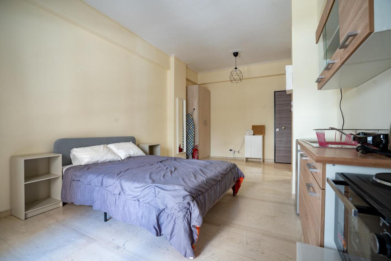 Ag. Ioannis Metro Station 1 Bed 2 Pers *