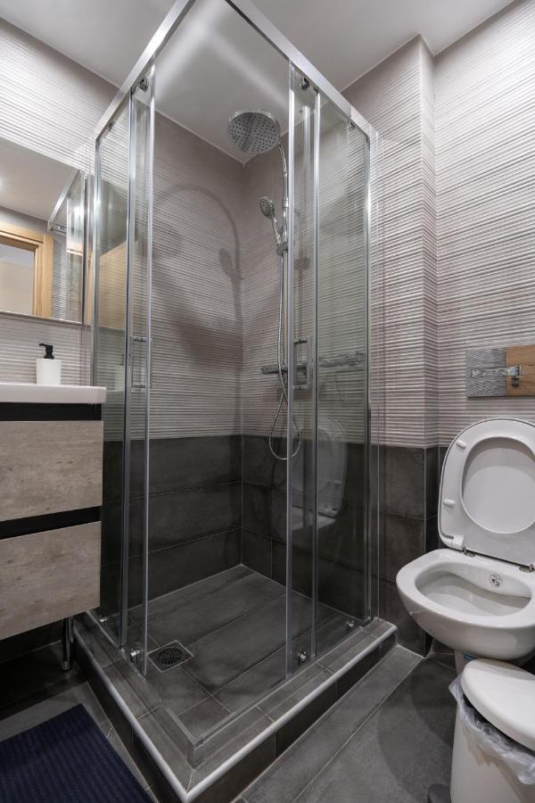 Ag. Ioannis Metro Station 1 Bed 2 Pers *