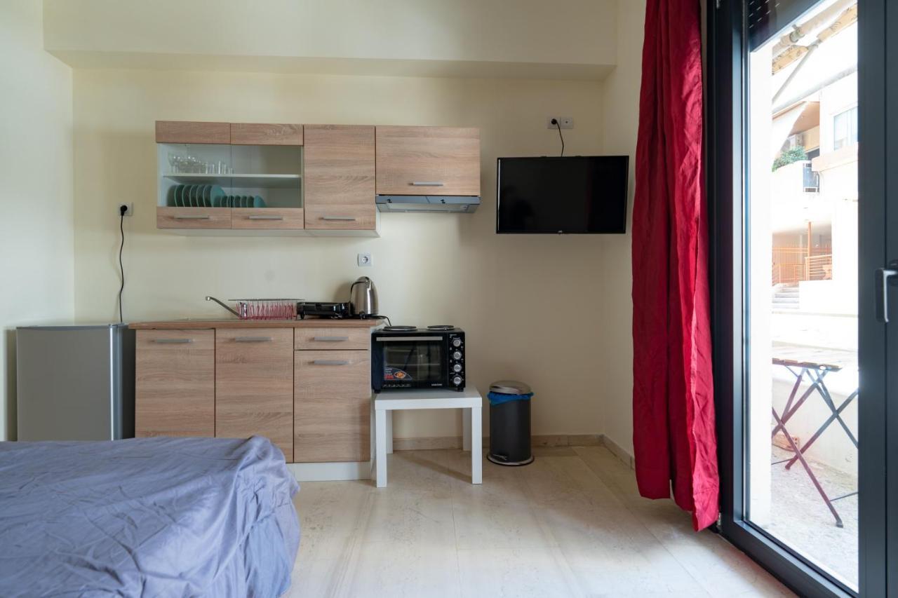 Apartment Ag. Ioannis Metro Station 1 Bed 2 Pers *